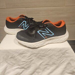 NEW BALANCE 520 v8, GRADE  OR JR. SCHOOL RUNNING SHOES